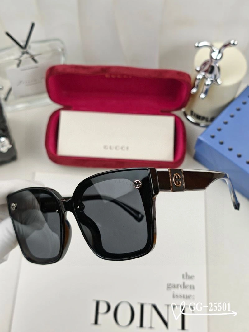 FashionForward Gucci Sunglasses 279593