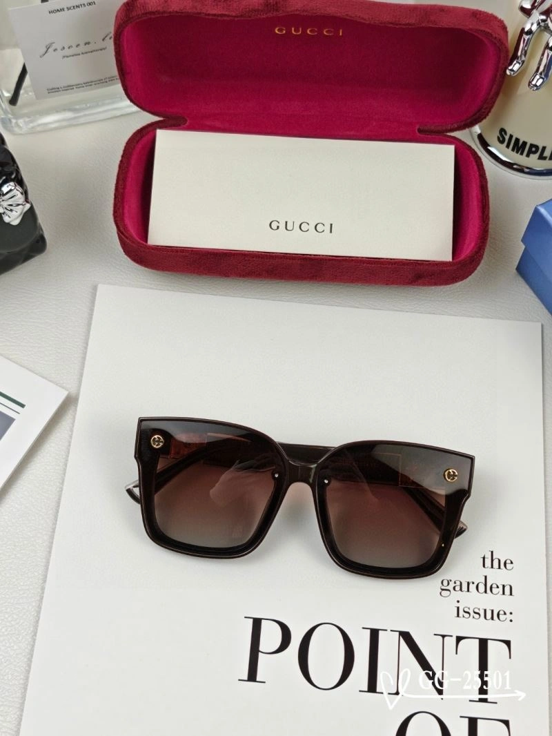 FashionForward Gucci Sunglasses 279593