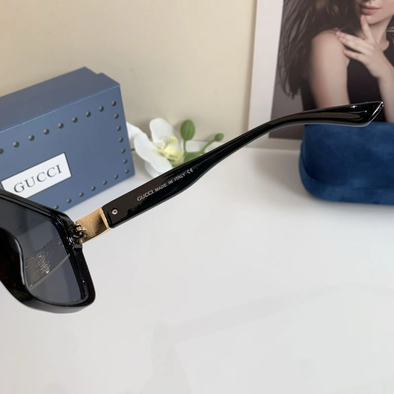 Gucci Sunglasses Practical 279589