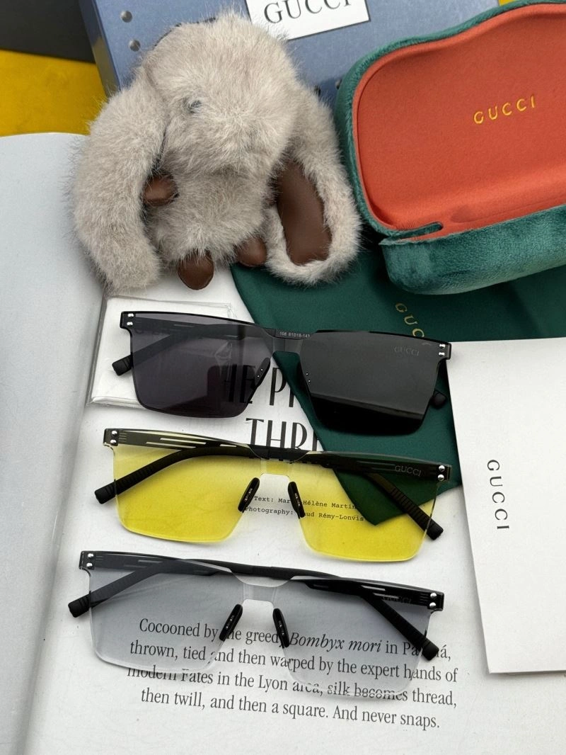 Gucci Sunglasses Lightweight 279604