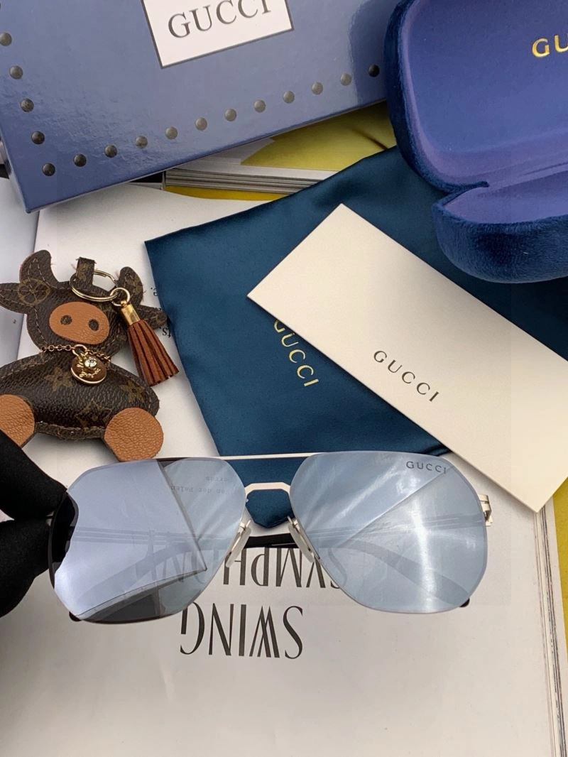FashionForward Gucci Sunglasses 279584