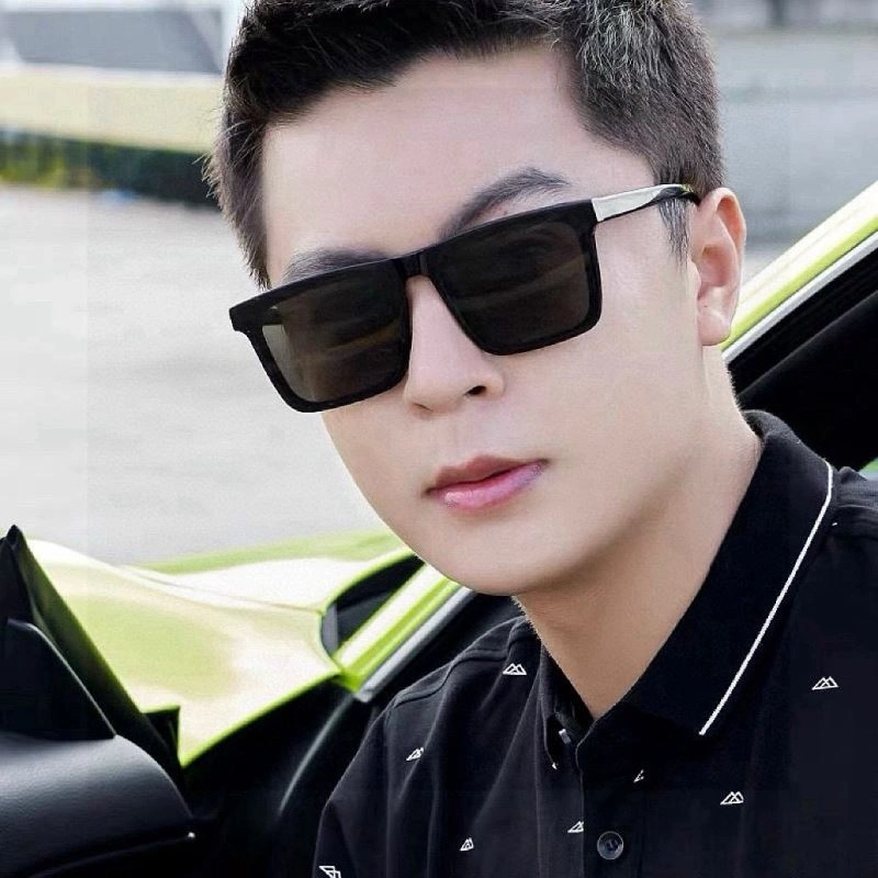 Gucci Sunglasses Bold 279582