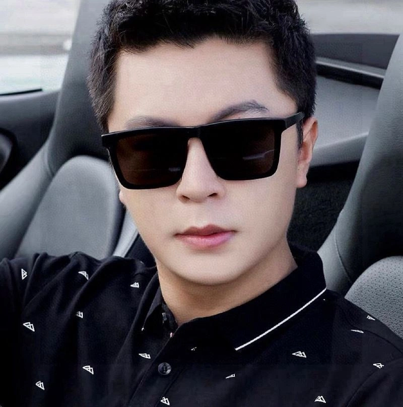 Gucci Sunglasses Bold 279582