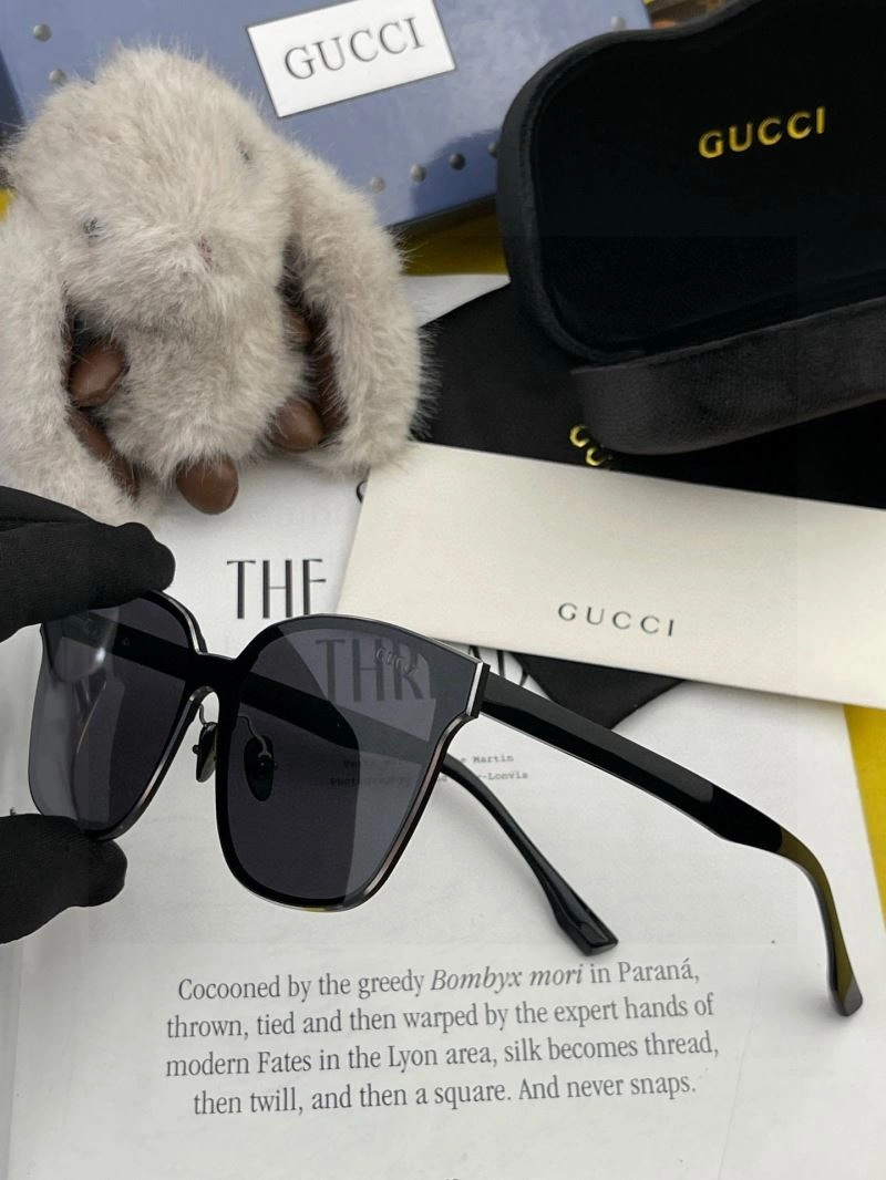 Gucci Sunglasses AllSeason 279580