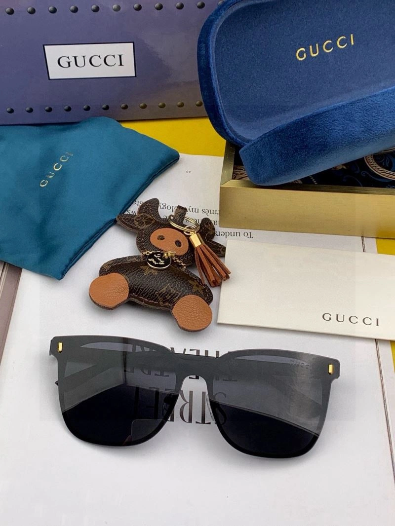 Gucci Sunglasses StreetReady 279581