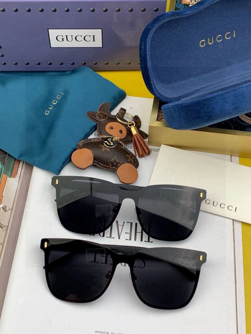Gucci Sunglasses StreetReady 279581