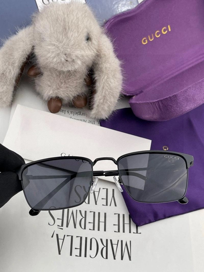 Lightweight Gucci Sunglasses 279583