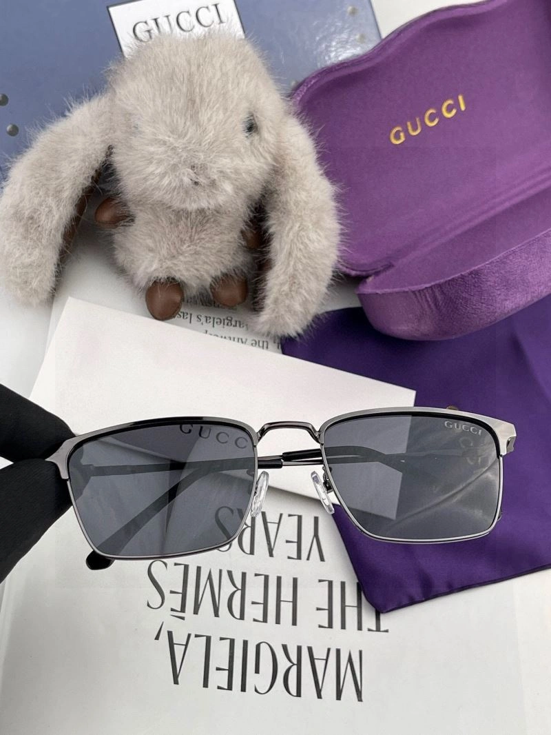 Lightweight Gucci Sunglasses 279583