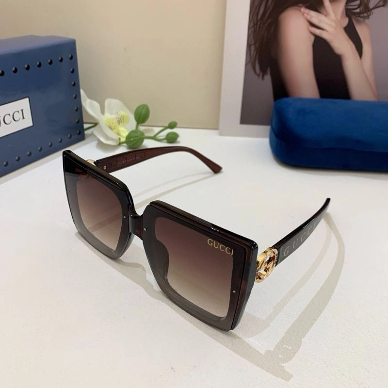 Gucci Sunglasses Snug 279545