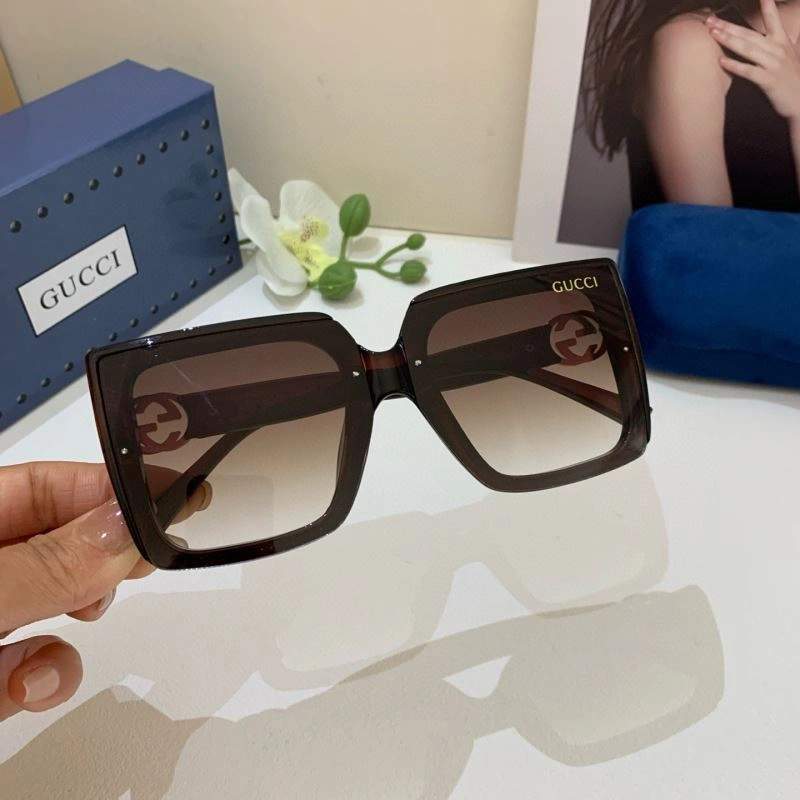 Gucci Sunglasses Snug 279545