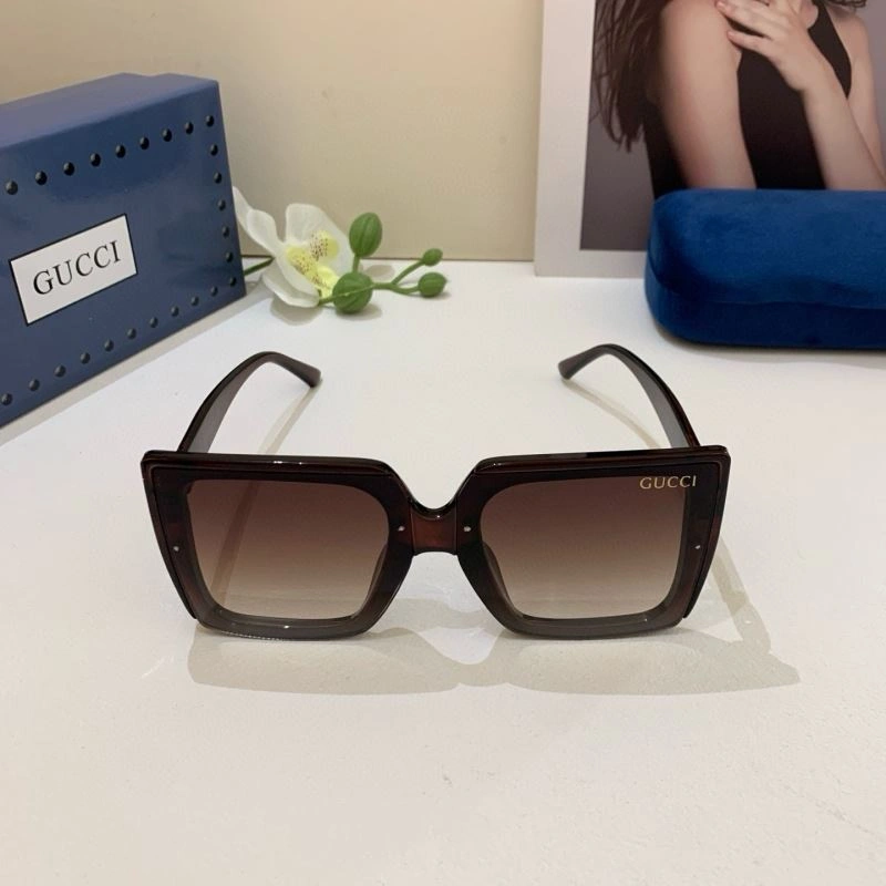 Gucci Sunglasses Snug 279545
