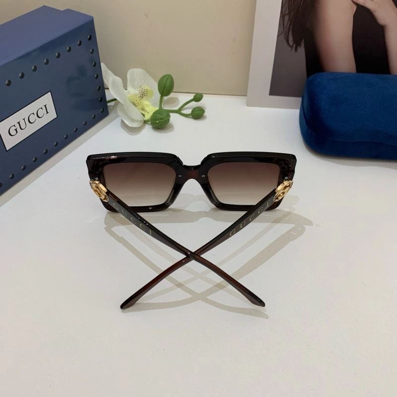Gucci Sunglasses Snug 279545
