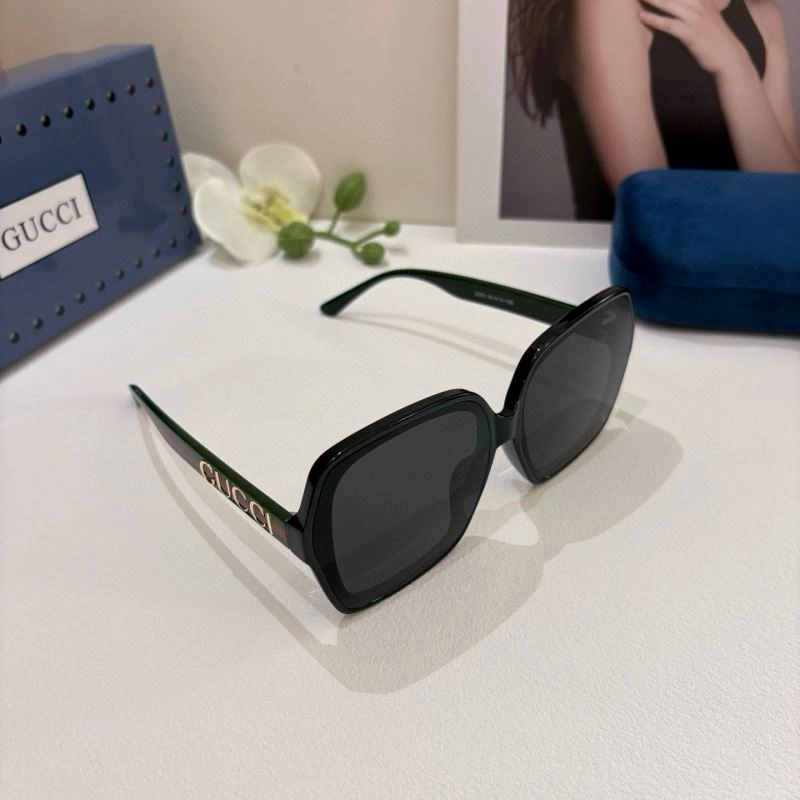 Breathable Gucci Sunglasses 279544