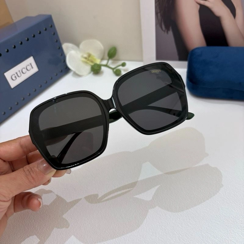 Breathable Gucci Sunglasses 279544