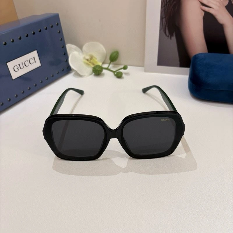Breathable Gucci Sunglasses 279544