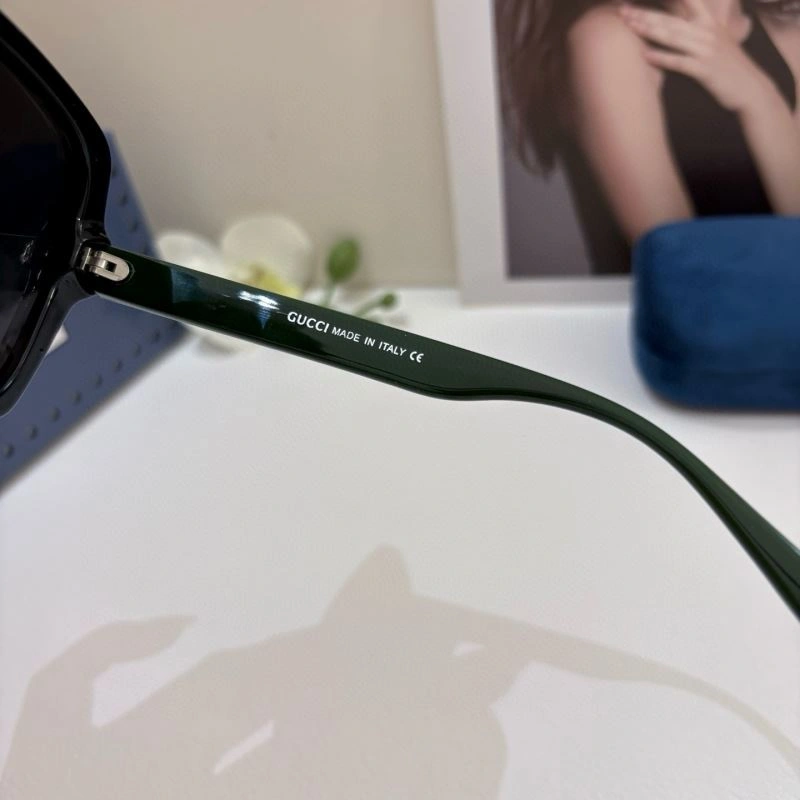 Breathable Gucci Sunglasses 279544