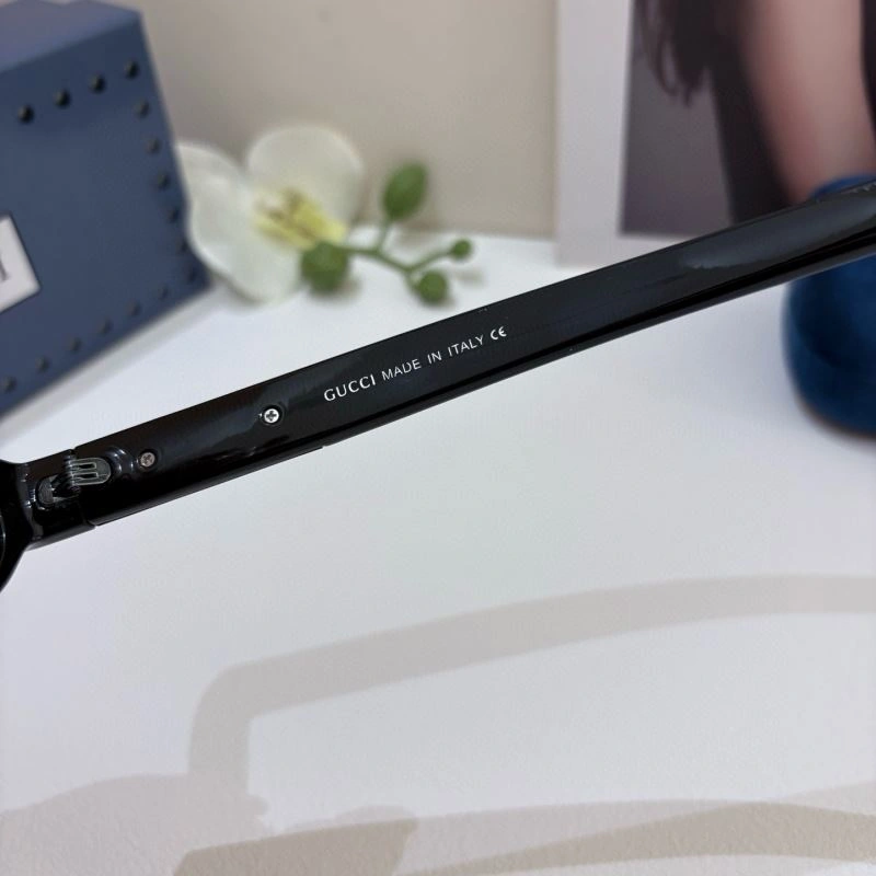 Classic Gucci Sunglasses 279547