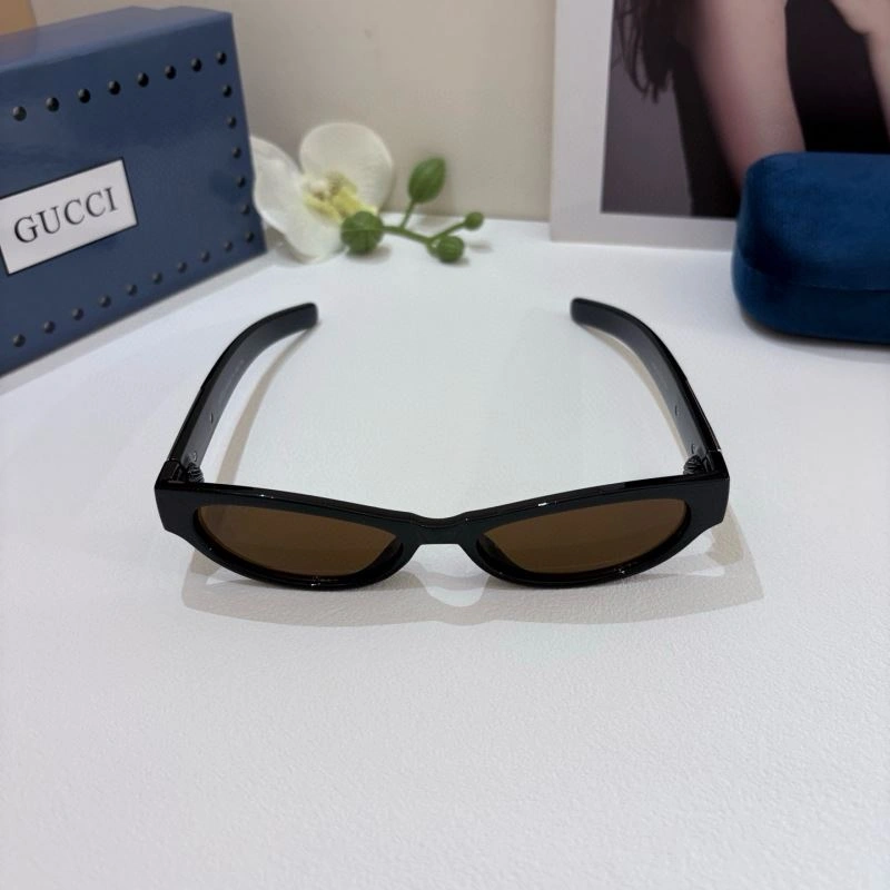 Gucci Sunglasses Elegant 279556
