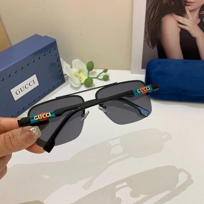 Gucci Sunglasses UrbanChic 279560