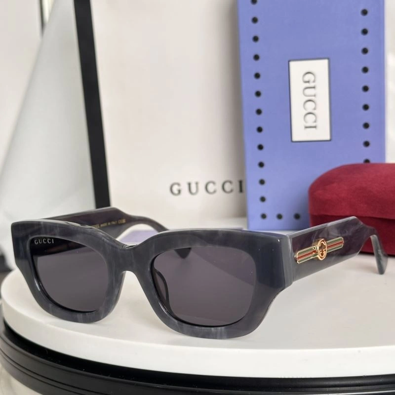 Gucci Sunglasses Trendsetting 279573