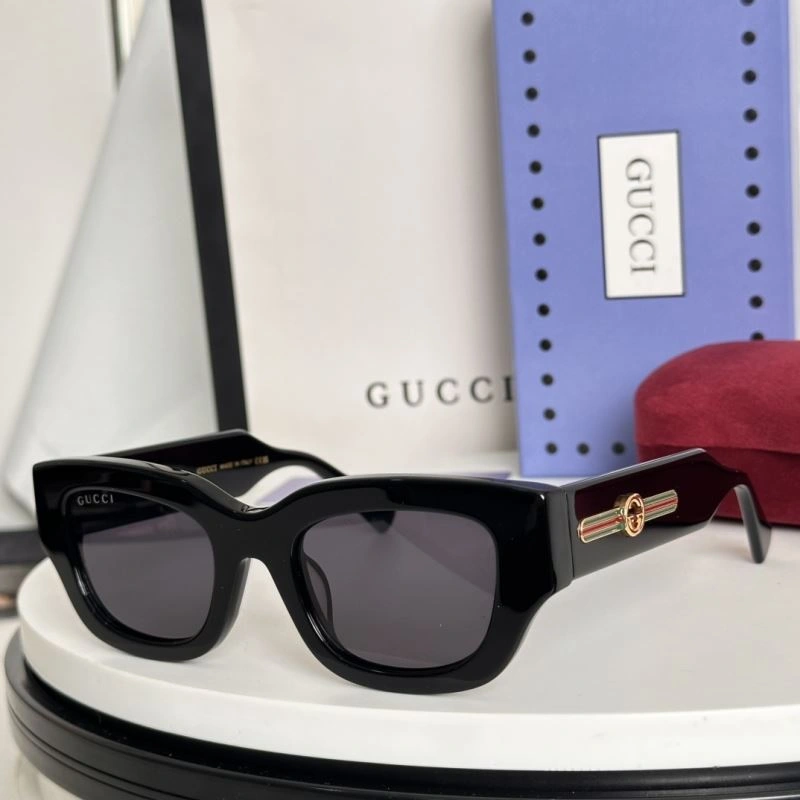 Gucci Sunglasses Trendsetting 279573