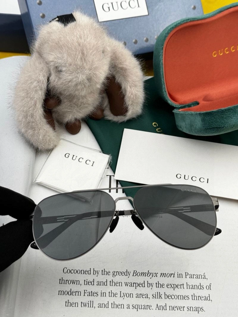 Gucci Sunglasses ZipUp 279568