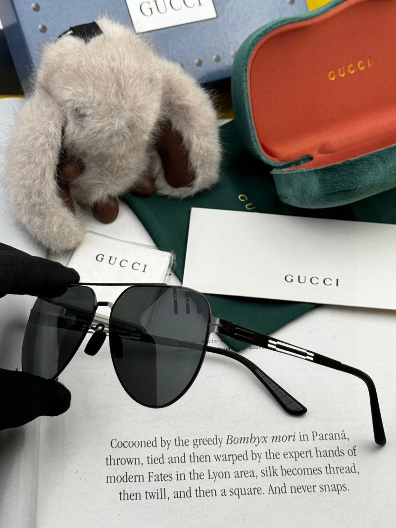 Gucci Sunglasses ZipUp 279568