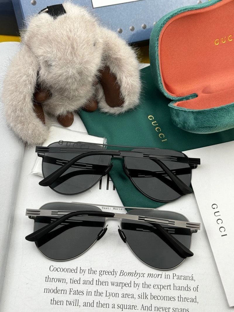 Gucci Sunglasses ZipUp 279568