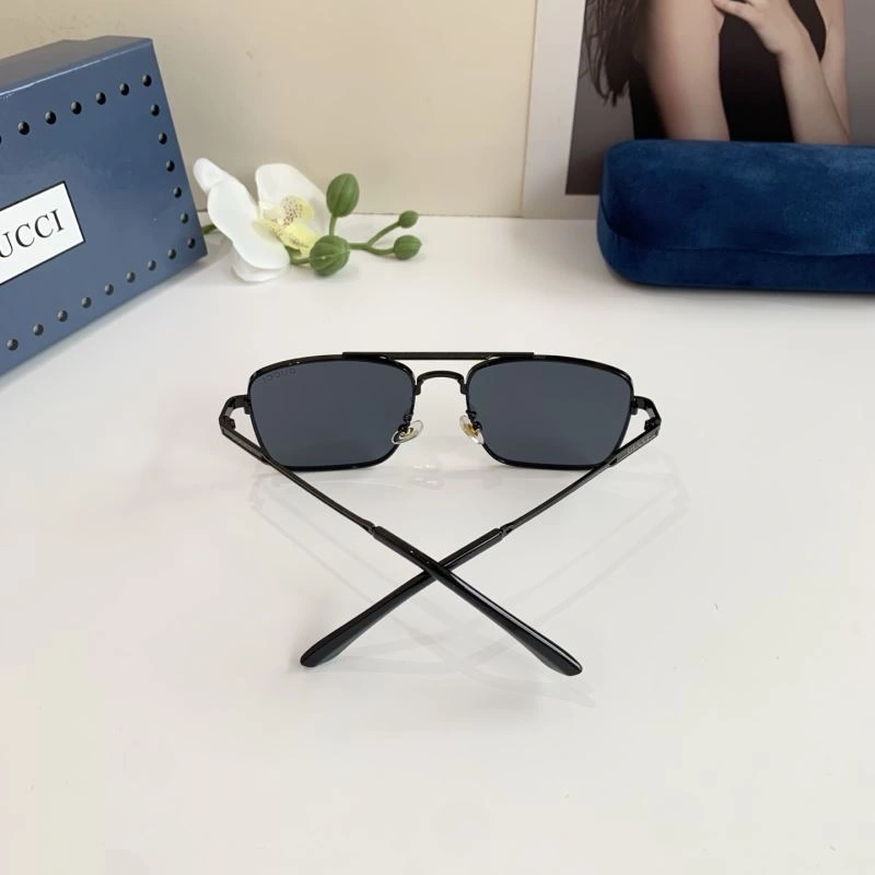 Gucci Sunglasses EyeCatching 279564