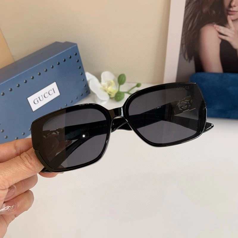 Comfortable Gucci Sunglasses 279543