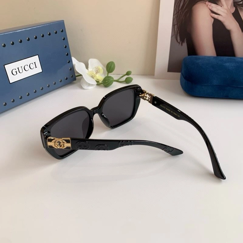 Comfortable Gucci Sunglasses 279543