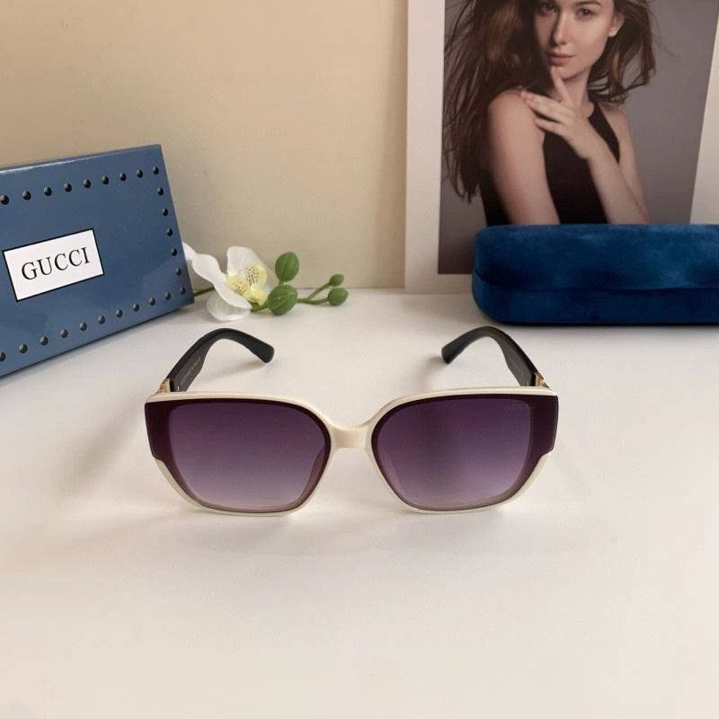 Gucci Sunglasses WaterResistant 279566