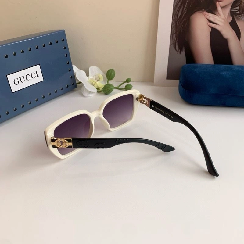 Gucci Sunglasses WaterResistant 279566
