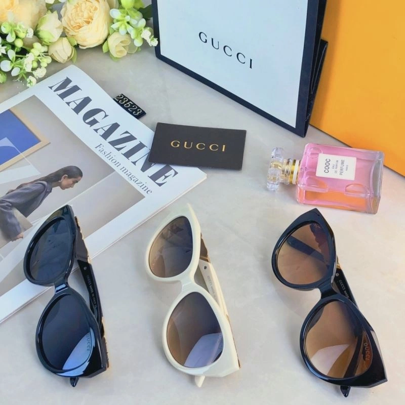 Versatile Gucci Sunglasses 279558