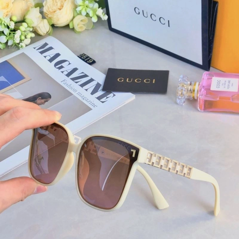 Resilient Gucci Sunglasses 279540