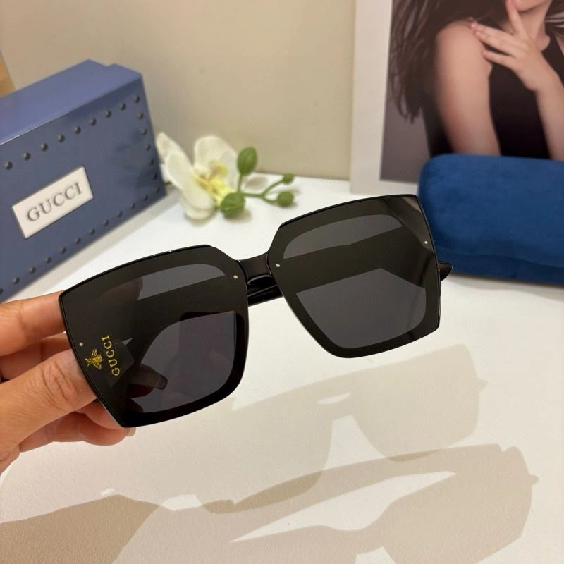 Durable Gucci Sunglasses 279536