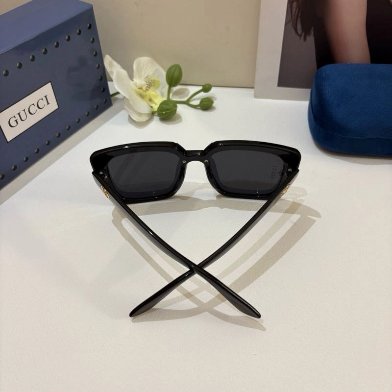 Durable Gucci Sunglasses 279536