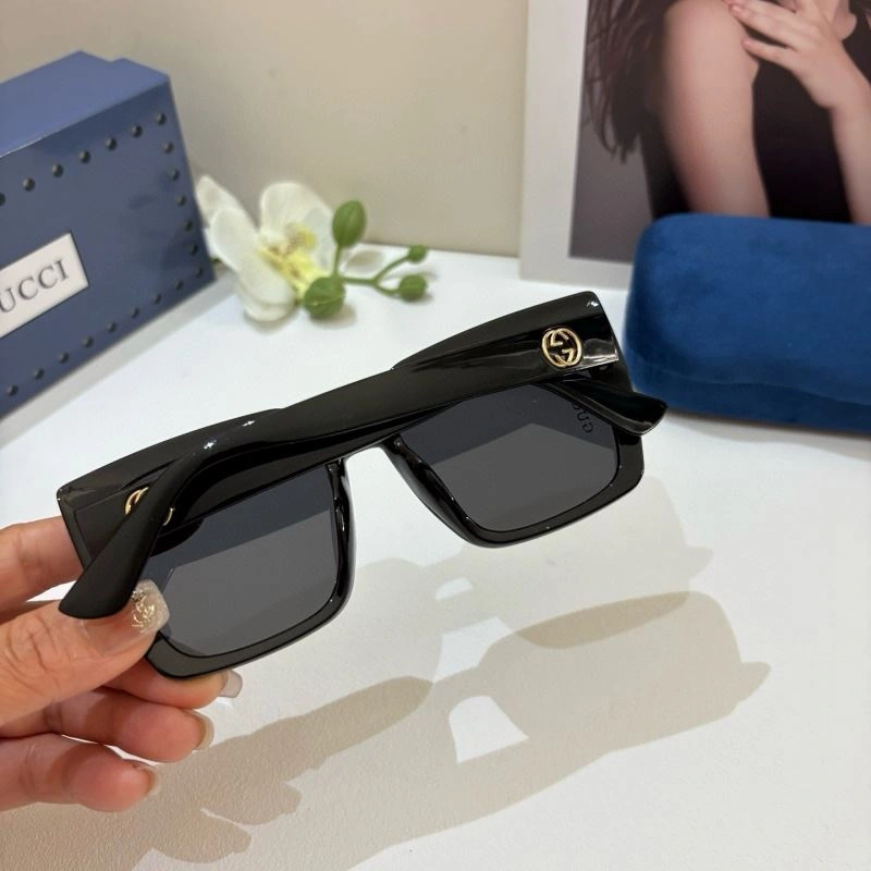 Durable Gucci Sunglasses 279536