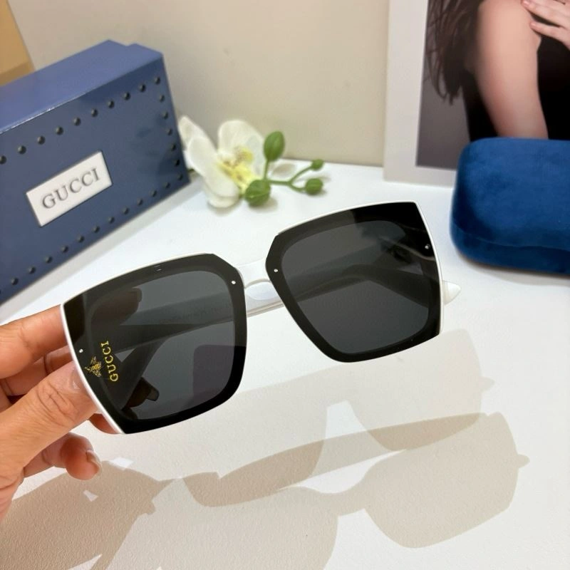 Fashionable Gucci Sunglasses 279535