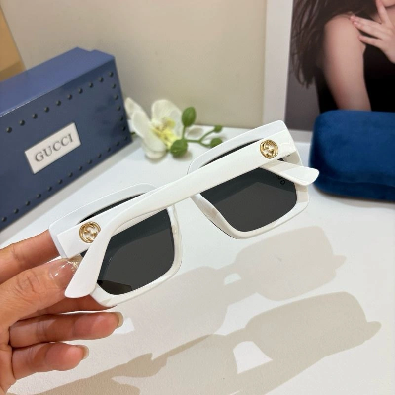 Fashionable Gucci Sunglasses 279535