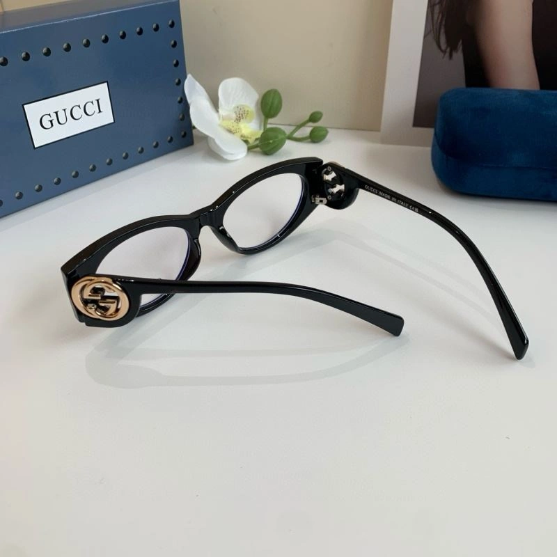 Minimalist Gucci Sunglasses 279533