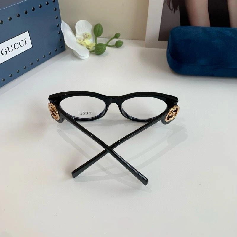 Minimalist Gucci Sunglasses 279533