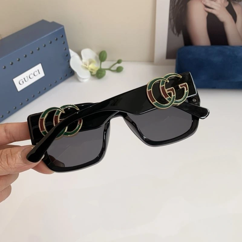 Gucci Sunglasses Durable 279531