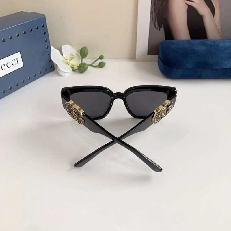 Gucci Sunglasses Durable 279531