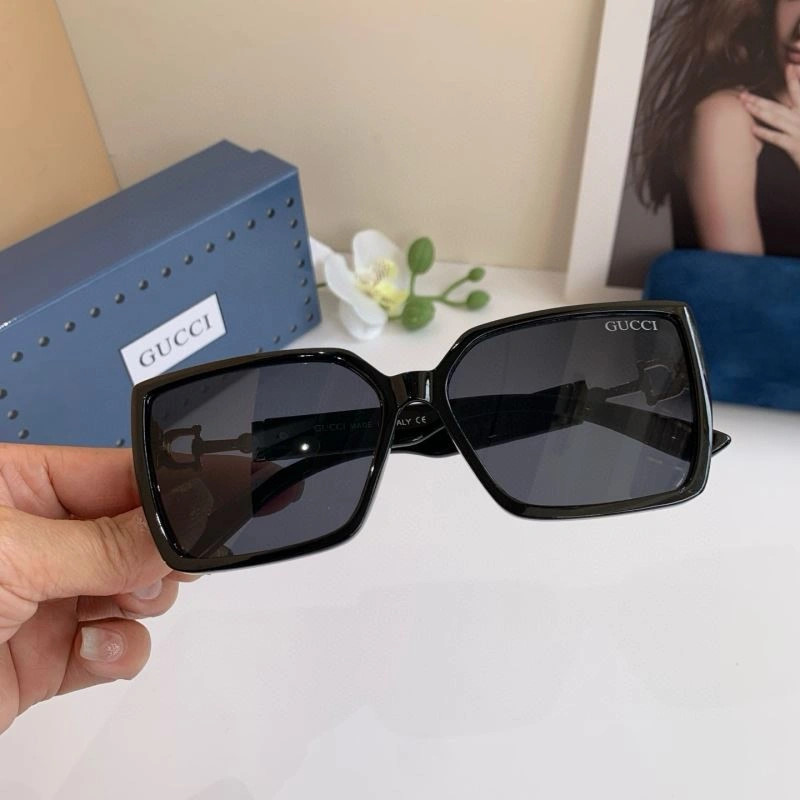 Flexible Gucci Sunglasses 279530