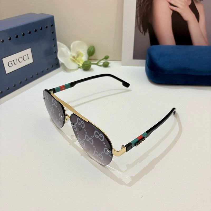 Effortless Gucci Sunglasses 279506