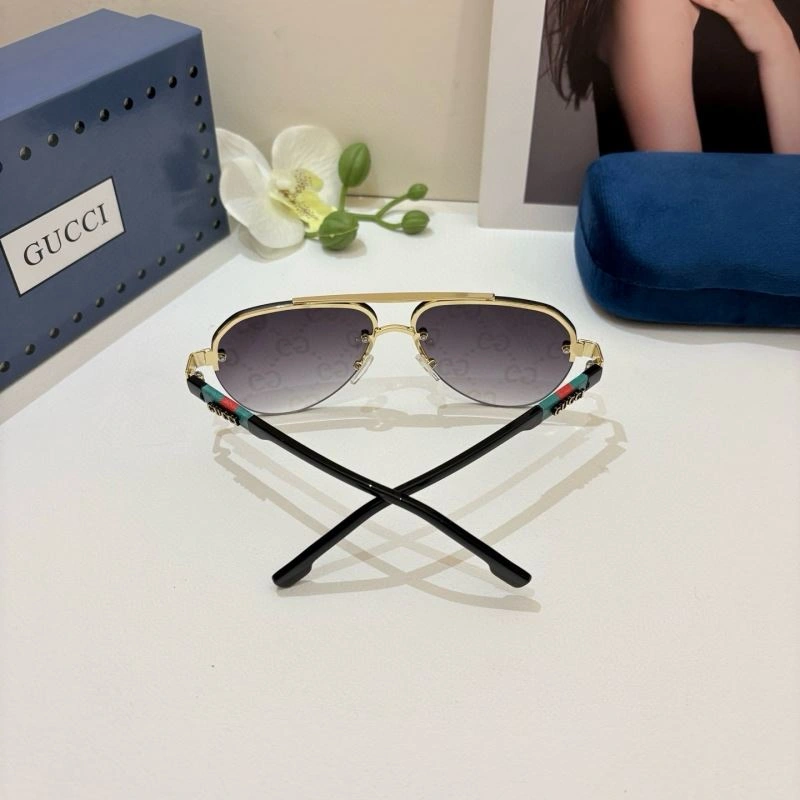 Effortless Gucci Sunglasses 279506