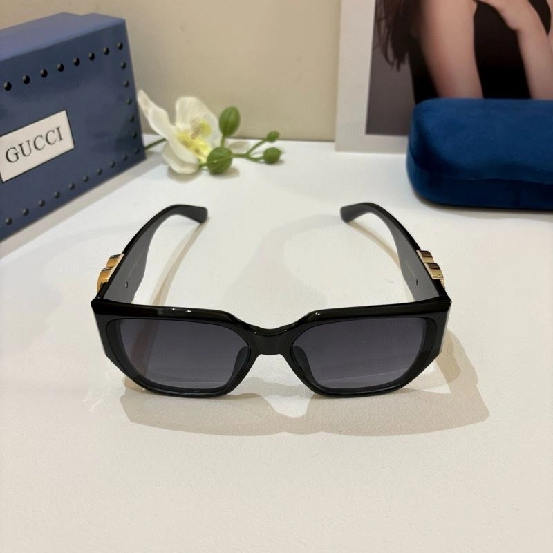 Supportive Gucci Sunglasses 279517