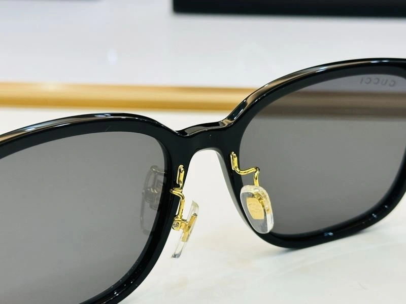 Gucci Sunglasses Timeless 279521