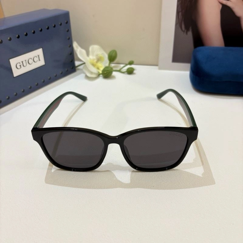 Gucci Sunglasses SmoothTexture 279514